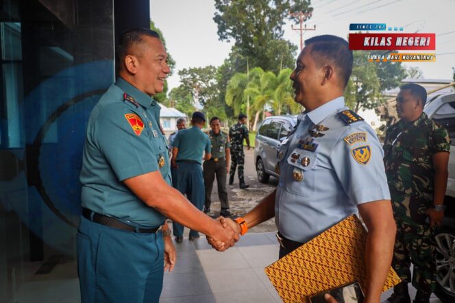 
Tim Satgas Penatausahaan Pemanfaatan BMN Kemhan dan TNI TAHUN 2025 Selesai Laksanakan Asistensi di Lantamal IX Ambon