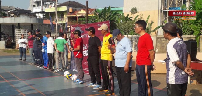 
Sinergi Polisi dan Warga Pinang Ranti Perkuat Keamanan dan Semangat Kebangsaan Menyambut HUT RI ke-80