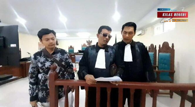 
Dinilai Aneh Oleh Kuasa Hukum Terdakwa M.Rizky Ansari, Tindakan JPU Yang Meminta Sidang Dilakukan Secara Daring