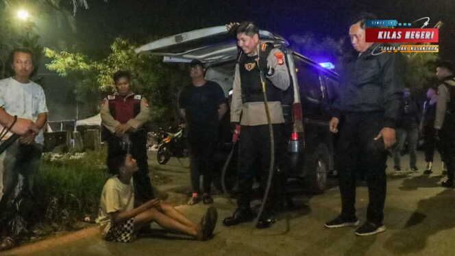 
Polres Metro Jakarta Timur dan Polsek Cakung Gelar Patroli Gabungan, Tegakkan Keamanan dan Cegah Tawuran demi Rasa Aman Warga