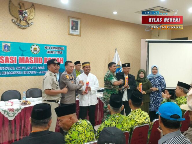 
Kapolsek Cipayung: Masjid Ramah adalah Pilar Ketertiban dan Persatuan Warga