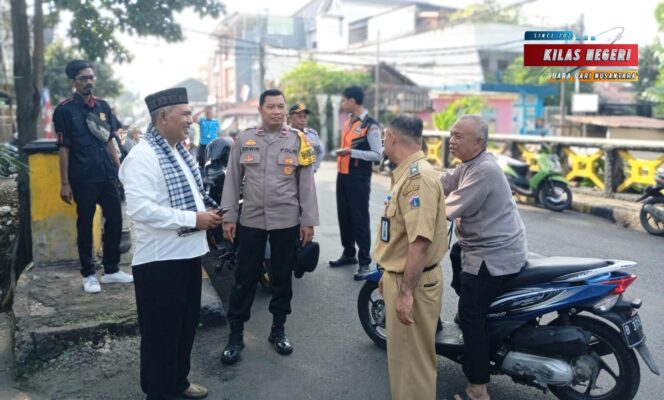 
Polisi Hadir di Tengah Masyarakat: Bhabinkamtibmas Palmeriam Kawal Lomba PKK dan Tampung Aspirasi Warga