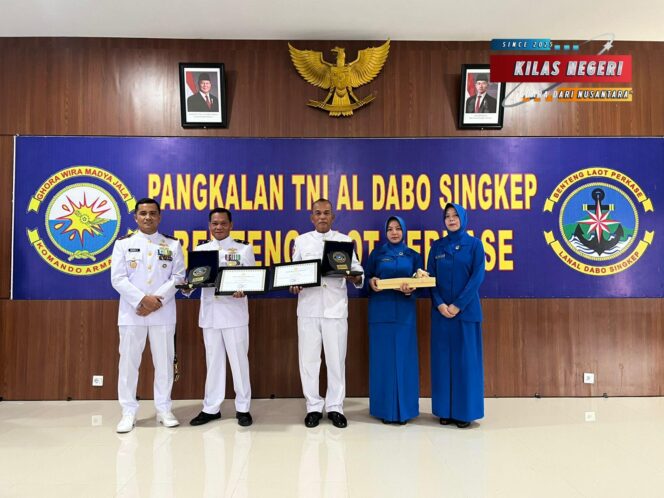 
Komandan Lanal Dabo Singkep Beri Penghormatan Terakhir Untuk Prajurit Terbaik Benteng Laot Perkase