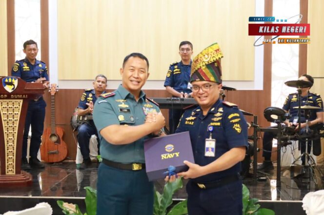 
Coffee Morning Unsur Maritim, Lanal Dumai Hadir Perkuat Koordinasi dan Kerjasama