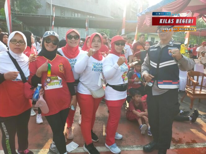 Polisi Hadir Menjaga Semangat Warga: Radar 09 Running Festival Berlangsung Aman dan Meriah di Cipinang Melayu