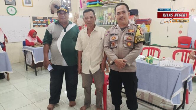 
Bhabinkamtibmas Kelapa Dua Wetan Ajak Warga Cegah Kekerasan Terhadap Anak