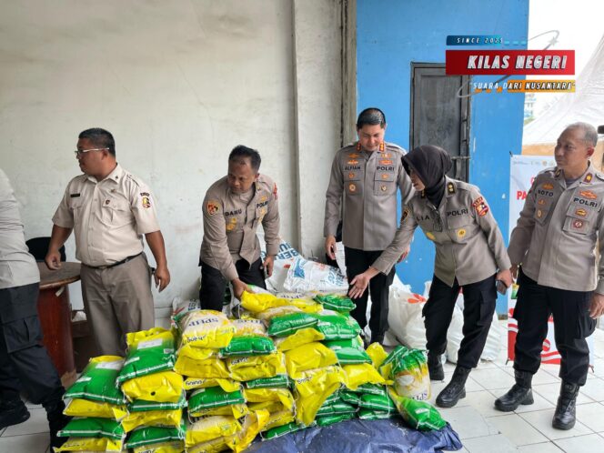 Polri Hadir untuk Rakyat: Warga Serbu Gerakan Pangan Murah di Rusun Jatinegara Kaum