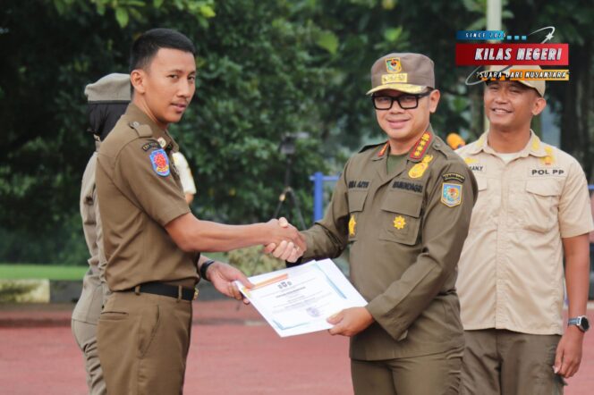 Tutup Diklat Dasar Satpol PP, Wamendagri Bima Arya: Tunaikan Tugas Penuh Integritas dan Humanis