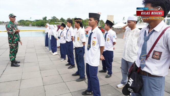 Rekreasi Kebangsaan Bersama Anak Yatim dan Anak Jalanan: Wujud Kepedulian Kodim 0502/Jakarta Utara dan Yayasan Laskar Langit
