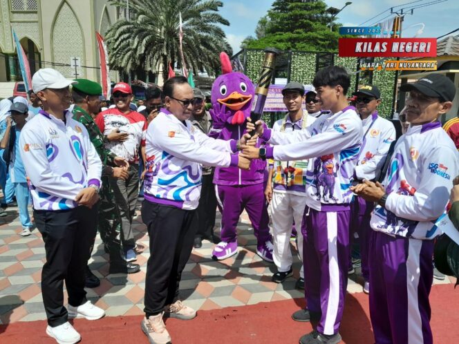 Koramil 01/TelukNaga Polsek TelukNaga Bersama Camat Kosambi Dan TelukNaga Ikuti Kirab Forkab IV 2025