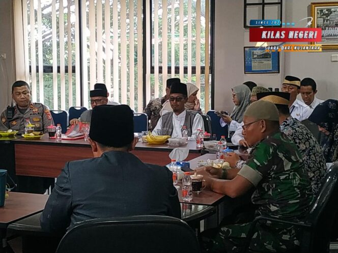 
Babinsa Hadiri Rapat Koordinasi Persiapan MTQ ke-XII Tingkat Kecamatan Panongan