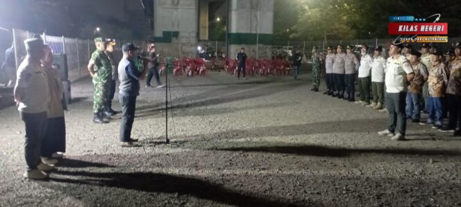 
Polsek Cakung Gelar Apel 4 Pilar dan Patroli Cipkon, Antisipasi Tawuran di Malam Akhir Pekan