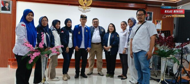 
Gerakan Pendidikan Indonesia Baru(GPIB) DPW Provinsi DKI Jakarta Berkoloborasi Bersama SMAN 49 Jakarta Gelar Penyuluhan Anti-Bullying dan Pencegahan Radikalisme di Era Digital
