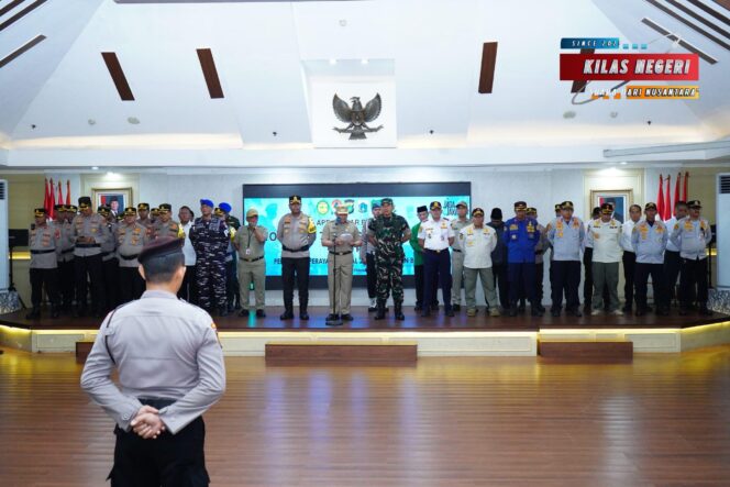 
Dandim 0502/JU Hadiri Apel Gelar Pasukan Kesiapan Ops Lilin Jaya 2025 di Jakarta Utara