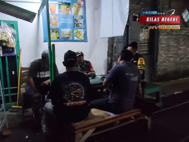 
Sinergi TNI–Polri dan Warga, Patroli/Siskamling Keliling Jaga Kondusifitas Wilayah Duren Sawit