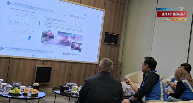 
Posko Pusat Angkutan Natal 2025 dan Tahun baru 2026 Resmi Ditutup, Menhub Dudy: Penyelenggaraan Angkutan Nataru 2025/2026 Berjalan Baik dan Terkendali