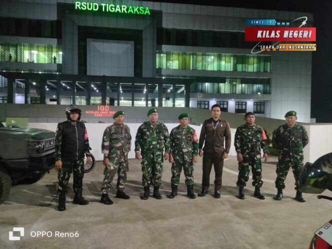 
Jaga Keamanan Lokal Koramil 06/Tigaraksa Patroli Malam