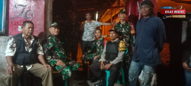
Wujudkan Wilayah Jatinegara Aman dan Kondusif, TNI–Polri dan Warga Gelar Siskamling Keliling