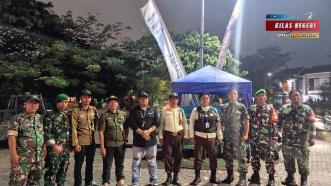 
Intensifkan Keamanan Wilayah Koramil 11/Pasar Kemis Patroli Malam