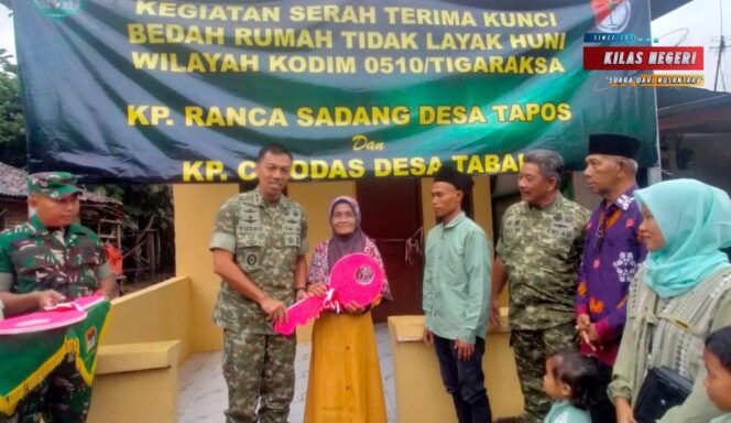 
Suasana Haru! Dandim 0510/Tigaraksa Serahkan Kunci Bedah Rumah di Kp. Ranca Sadang