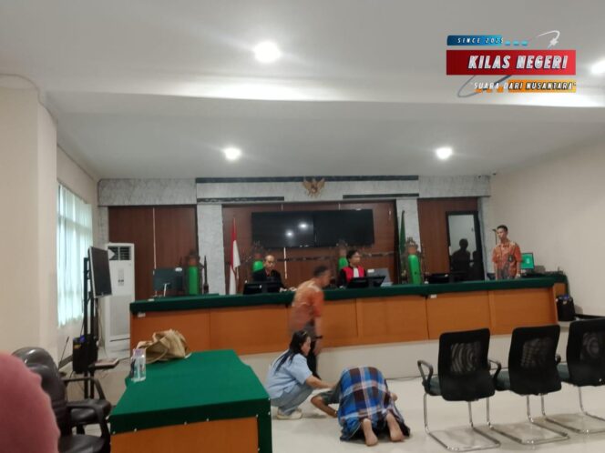 
Pengadilan Negeri (PN) Sinjai secara terbuka untuk umum memutus perkara praperadilan kasus kecelakaan lalu lintas (laka lantas) yang terjadi di Kecamatan Sinjai Selatan.