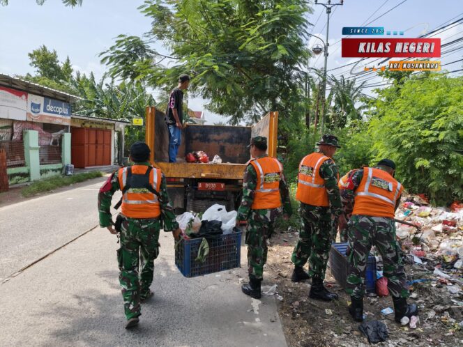 
Antisipasi Banjir, Satgas Sampah Kodim 0510/Trs Gerak Cepat Bersihkan Sampah