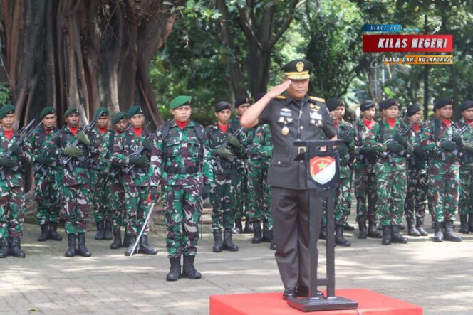 
Peringati Hari Bakti Taruna, Korem 052/Wkr Gelar Ziarah dan Baksos di TMP Taruna