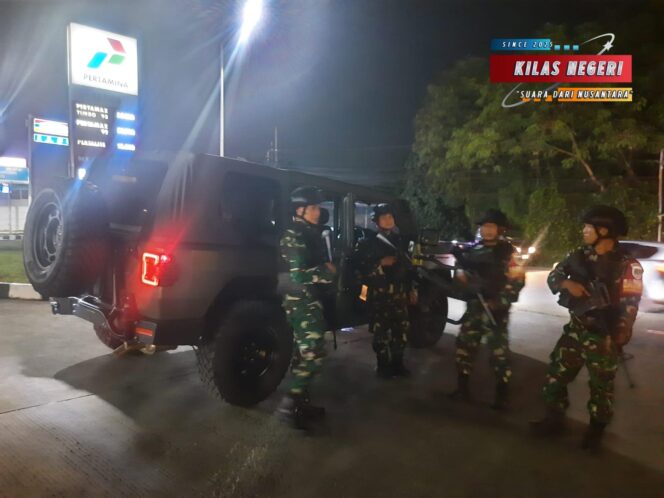 
Deru Maung di Keheningan Malam: Koramil 01/Teluknaga Intensifkan Patroli