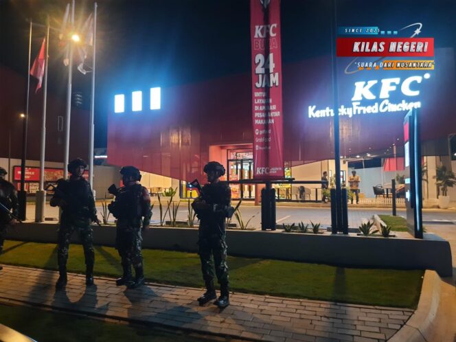 
Strategi Cegah Gangguan Keamanan Koramil 04/Cikupa Patroli Malam