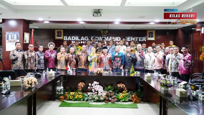 
Pimpinan Ditjen Badilag MA RI Berikan Pembekalan Peserta Pelatihan Hakim Ekonomi Syariah di Riyadh Tahun 2026