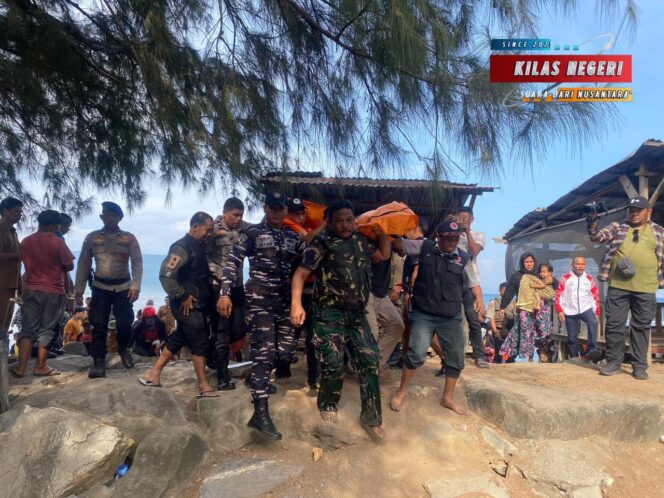 
Tim Gabungan Basarnas dan Pos TNI AL Lampulo Temukan Korban Tenggelam di Pantai Ulee Lheue