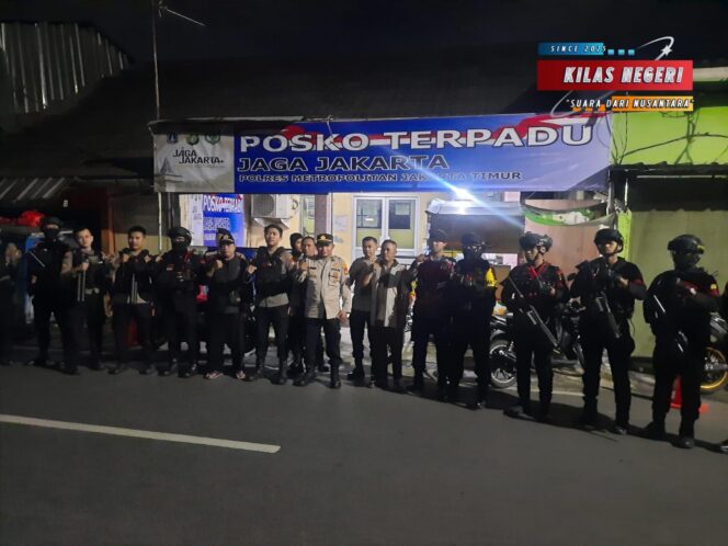 
Posko Terpadu Jaga Jakarta Jadi Fokus Patroli Dini Hari Antisipasi Tawuran di Makasar