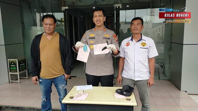 
Viral di Jalan Raya, Polsek Cakung Bergerak Cepat Ungkap Curas: Polisi Hadir Jaga Rasa Aman Warga