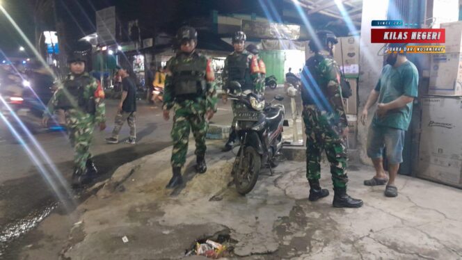 
Jaga Kamtibmas Koramil 12/Rajeg Patroli Siskamling