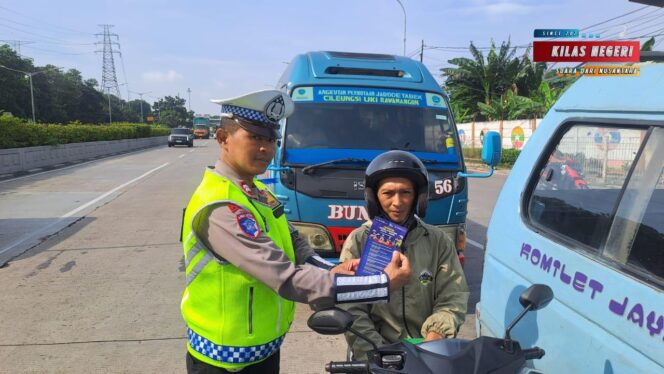 
Ops Keselamatan Jaya 2026, Satlantas Jakarta Timur Kedepankan Edukasi dan Teguran Humanis di TL Halim Baru