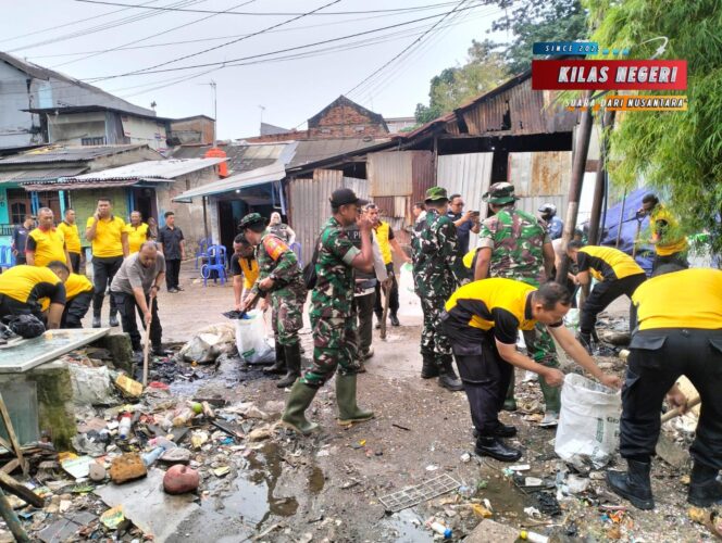
Kolaborasi Korve Serentak “Jaga Jakarta Bersih 2026” Satukan TNI–Polri dan Warga di Kelurahan Klender.