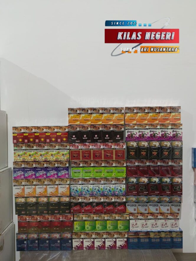 
Sat Reskrim Polres Belitung Berhasil Ungkap Peredaran Rokok Ilegal, Amankan 148 Kardus dan 1 Unit Truk