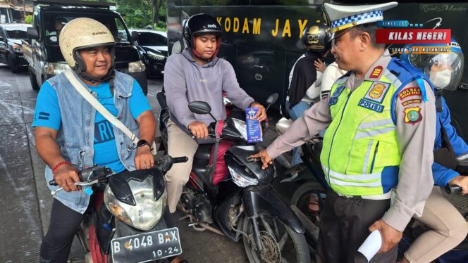 
Satlantas Jakarta Timur Gelar Ops Keselamatan Jaya 2026 di Simpang Halim Lama