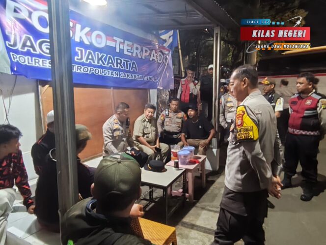 
Satgas Anti Tawuran dan 4 Pilar Pasar Rebo Gelar Ops Cipta Kondisi, 85 Personel Siaga Jaga Kamtibmas