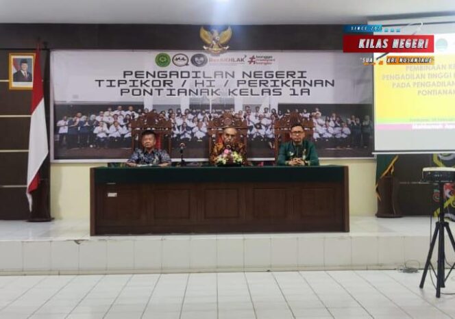 
Ketua PT Pontianak Sidak ke PN Pontianak, Ini Arahannya !