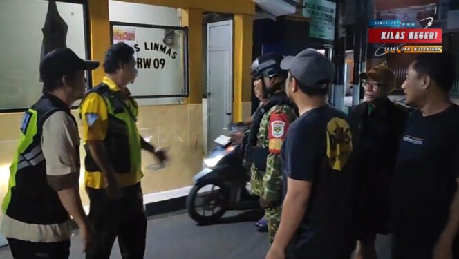 
Koramil 08/Duren Sawit Gelar Patroli Malam Libur, Siaga Amankan Sahur dan Cegah Tawuran.