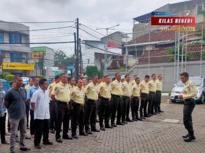 
Prioritaskan Keamanan dan Kenyamanan, BRI Cilegon Lakukan Pengarahan Rutin bagi Tim Security dan OB