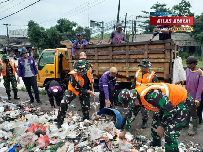 
Korve, Peduli Lingkungan, Satgas Sampah Bersama Warga Bersihkan Jalan