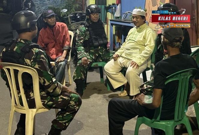 
Koramil 02/Matraman Gelar Patroli/Siskamling Keliling Ciptakan Wilayah Aman dan Kondusif.