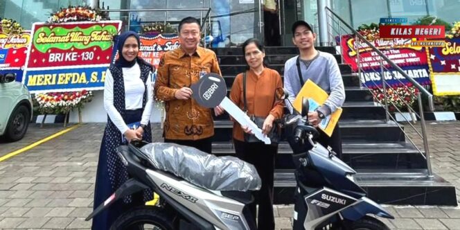 
BRI BO Jakarta Warung Buncit Berikan Hadiah Undian Simpedes 2025