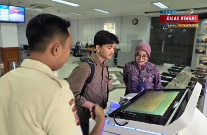 
BRI KC Karawang Hadirkan Digital Customer Service, Pangkas Antrean dan Percepat Layanan Nasabah