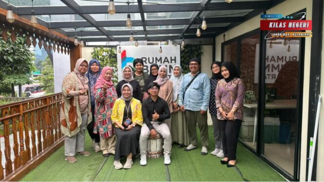 
BRI Kanca S. Parman Gelar Sharing “Skill Komunikasi Meningkatkan Daya Tarik UMKM di Pasar Digital”