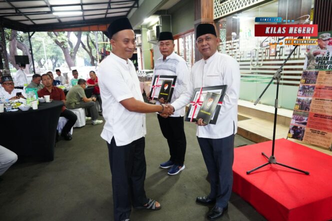 
Buka Bersama dan Santunan Anak Yatim, Danrem 052/Wkr Beri Pesan Kepemimpinan kepada Calon Danrem