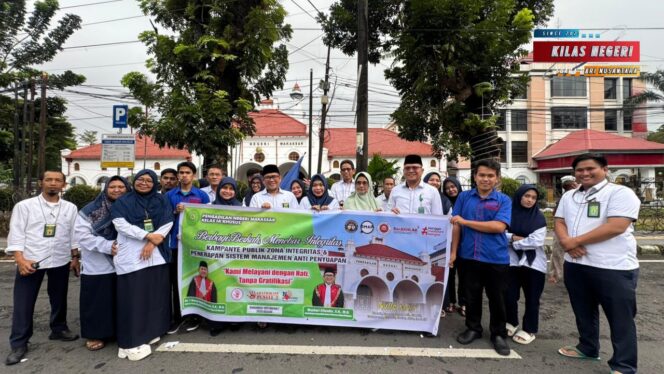 
PN Makassar bersama DYK Kampanye Anti Suap hingga Berbagi Takjil