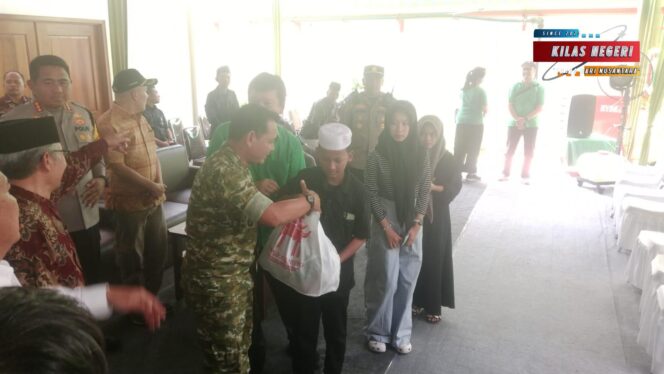 
Danramil 14/Panongan Hadiri Kunjungan Bupati Tangerang dalam Kegiatan Santunan Anak Yatim dan Pembagian Sembako